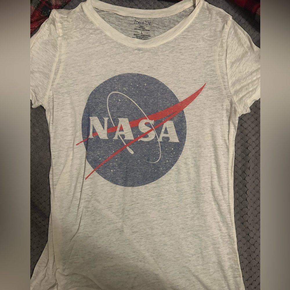 NASA tee shirt